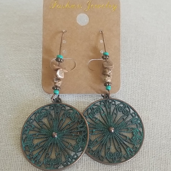 Fashion Jewelry Accessories - NWOT FASHION JEWELRY EARRINGS